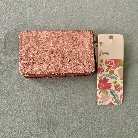 NWT glittery card case holder - Picture 4 of 6